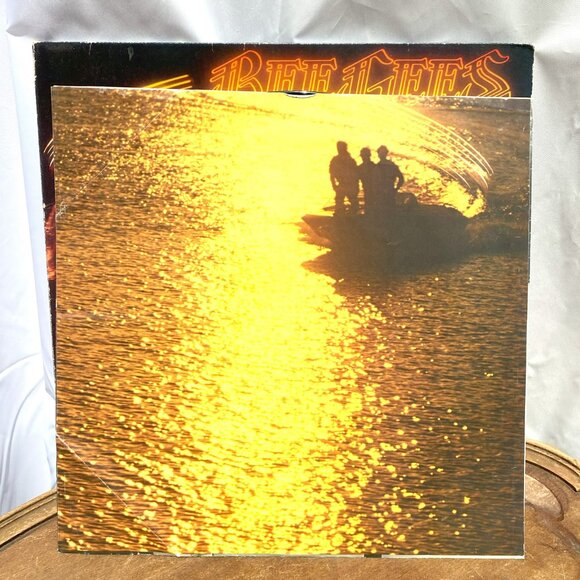 BEE GEES ‘SPIRITS HAVING FLOWN’ 1979 Vinyl Record - Picture 6 of 7